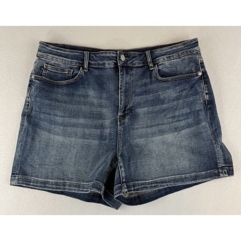 Judy Blue Medium Wash Denim Jean Shorts